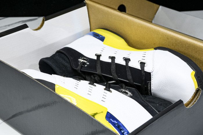Jordan 17 Retro Low All-Star Lightning FJ0395-100