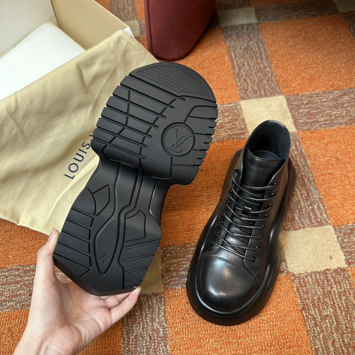 LVT  BOOT   COPSHOE  L&V-350