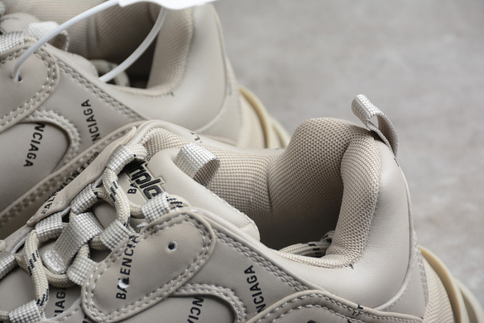 BL TRIPLE S TRAINERS    -KICKZE BL66