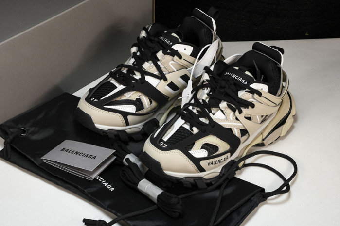 BL TRAINERS TRACK -COPSHOE BL 249