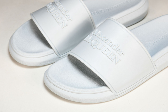 mcqueen slide cophsoe MQS-02