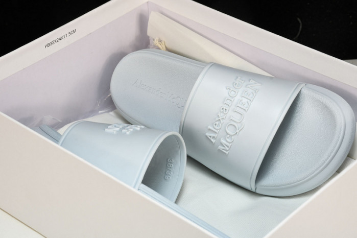 mcqueen slide cophsoe MQS-02