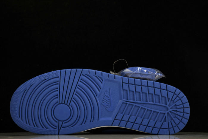 Air Jordan 1 Royal Suede DZ5485-042