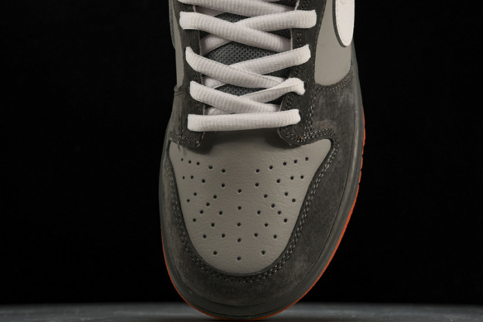 SB Dunk Low Staple NYC Pigeon  - 304292-011