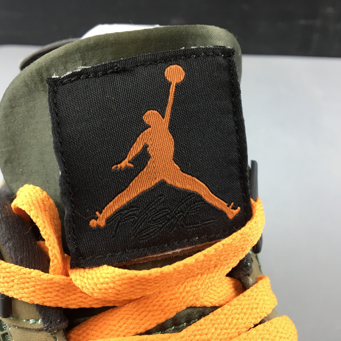 Jordan 4 Retro Undefeated  - JBM351 M1