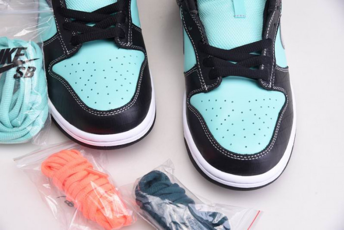 nike dunk sb low Di*m*nd supply co. "tiffany" - 304292-402