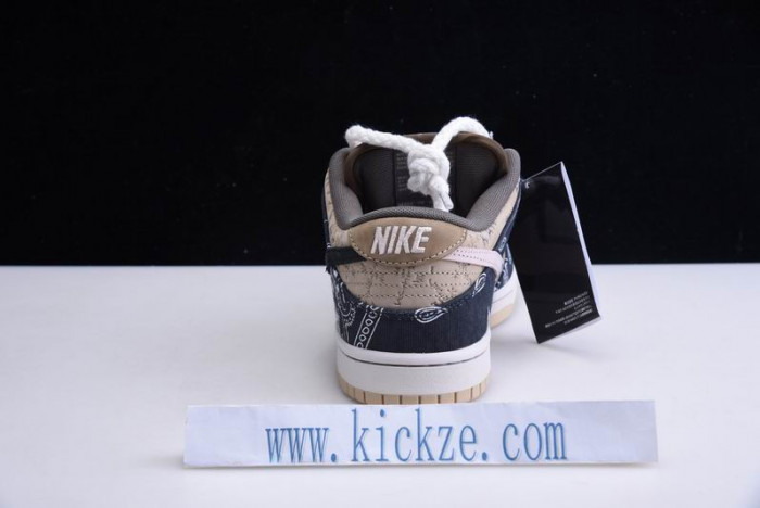 Travis Scott x Nike SB Dunk Low-CT5053-001