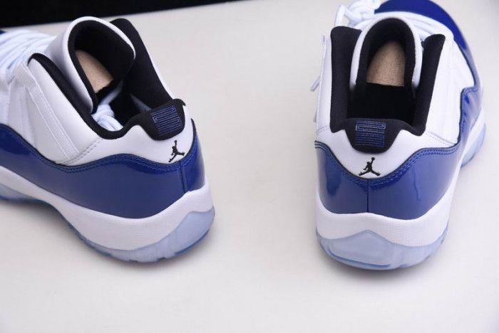 Air Jordan 11 Low WMNS “Concord”  AH7860-100