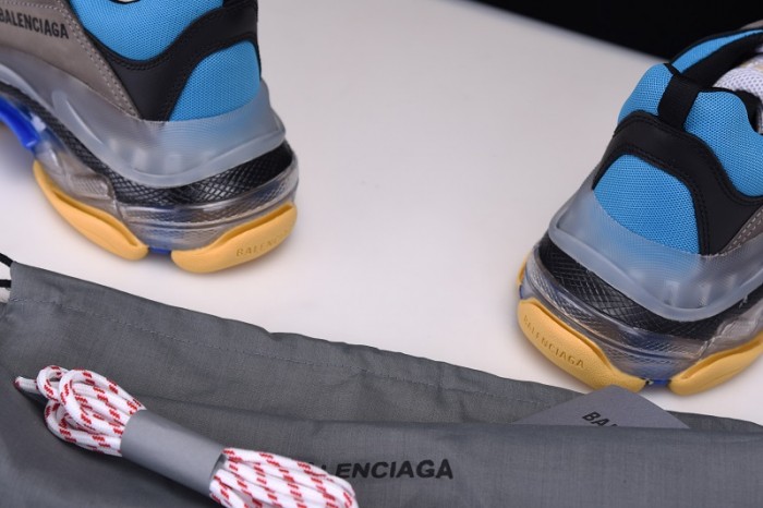 BL TRIPLE S TRAINERS CLEAR SOLE BLUE ADN RED 541624  W09O1 2120