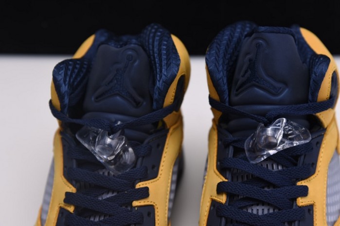Jordan 5 Retro Michigan (2019) - CQ9541-704