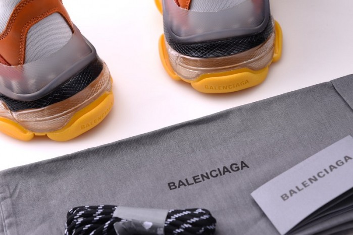 BL TRIPLE S TRAINERS CLEAR SOLE ORANGE BLACK 541624 W09E1 1766